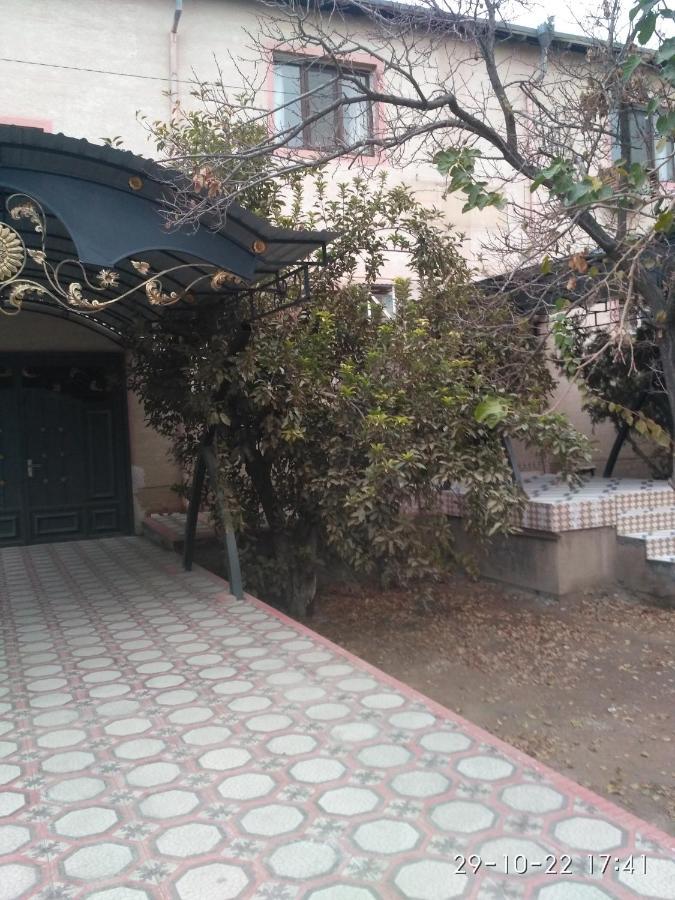 Bed and Breakfast Western House Qorowul Экстерьер фото