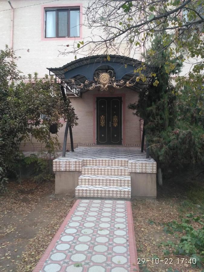 Bed and Breakfast Western House Qorowul Экстерьер фото